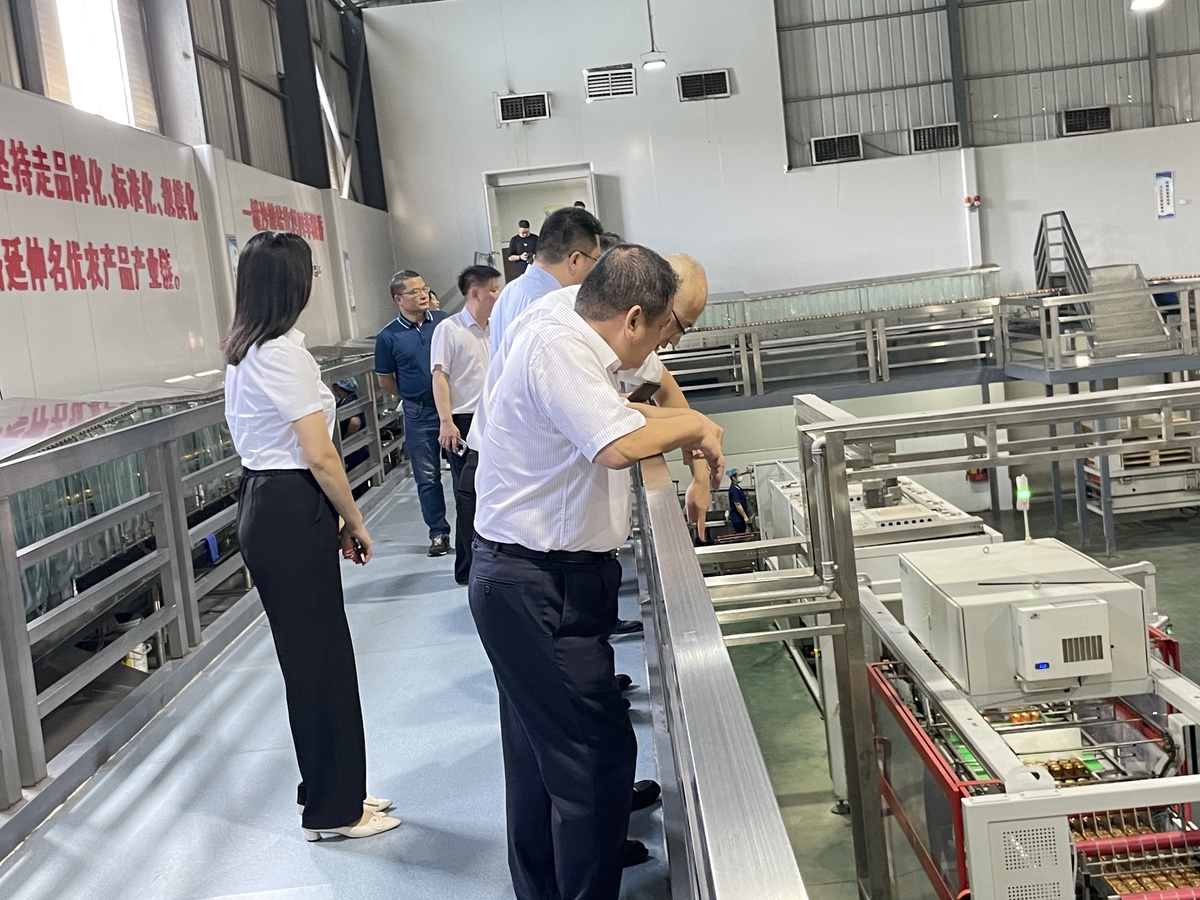肇慶市二十支商業(yè)連鎖有限公司與佛山市好巧食品有限責(zé)任公司戰(zhàn)略合作簽約儀式